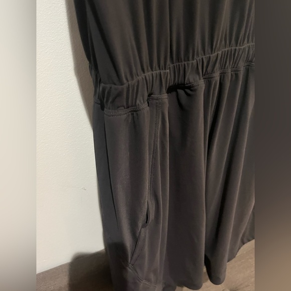 LULULEMON dress - Picture 6 of 7